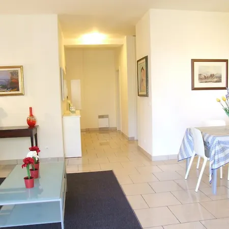 Apartman Au Chateau Vallaya